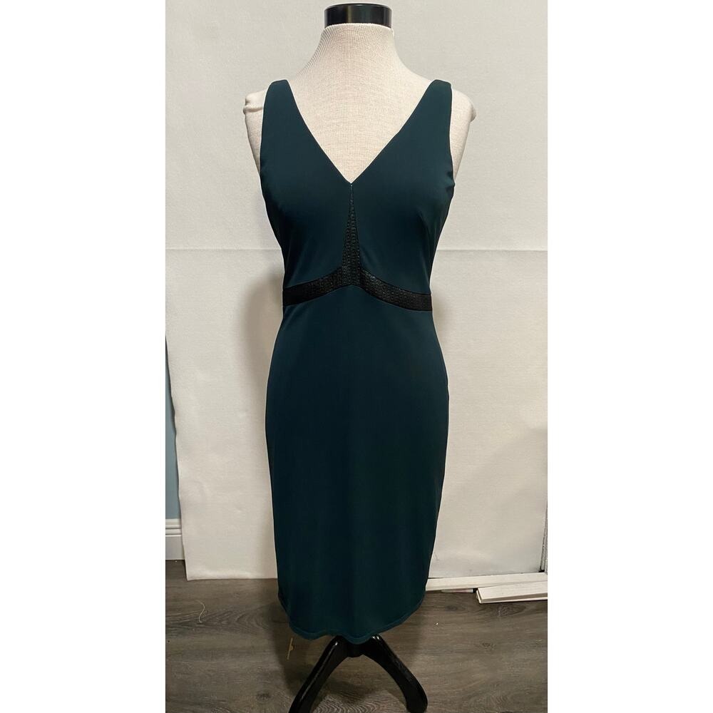 David Meister Women's 6 Green Double V-Neck Sheath Dress Metallic Details - Picture 3 of 14